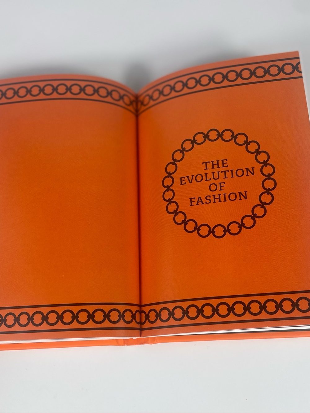 Little Book of Hermes New Coffee Table Book - Picture 9 of 10